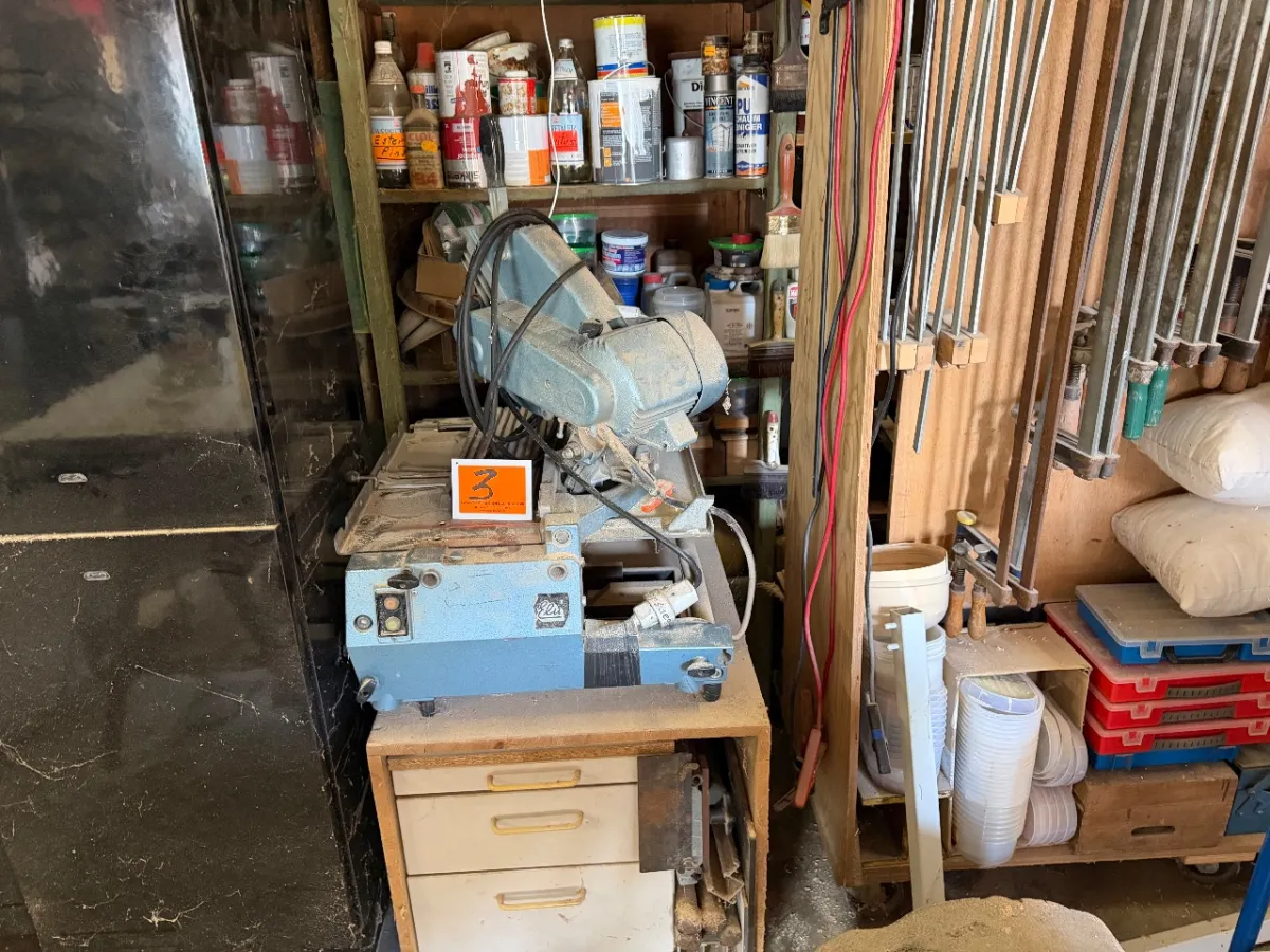 Crosscut and mitre saw (ELU)