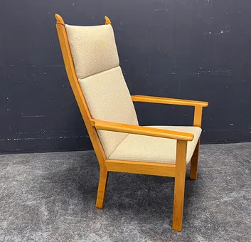 HANS J. WEGNER. Getama Armlehnstuhl.