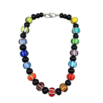COLLIER DE PERLES DE VERRE COLORÉES