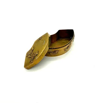 KLEINE DOSE / KÄSTCHEN AUS BRONZE ANTIK JAPAN MEIJI PERIODE.