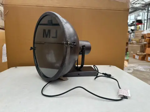 Lot of studio lamps (2 pieces)