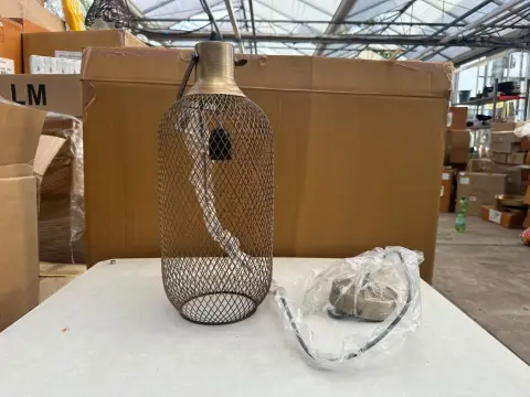 Lot of golden pendant lamps (2 pieces)