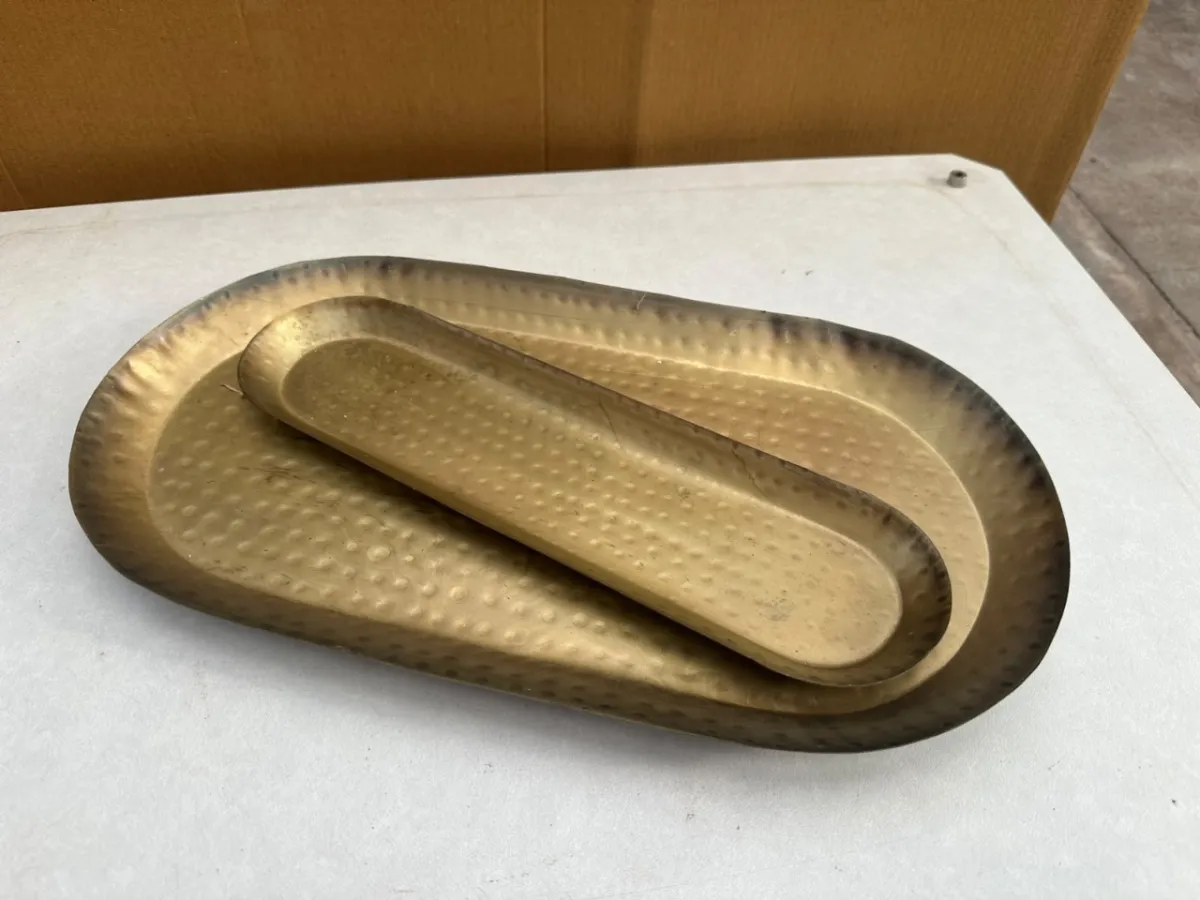 Lot of 2 tray sets (12 pieces)