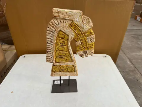 Lot of decorative horses (14 pieces)