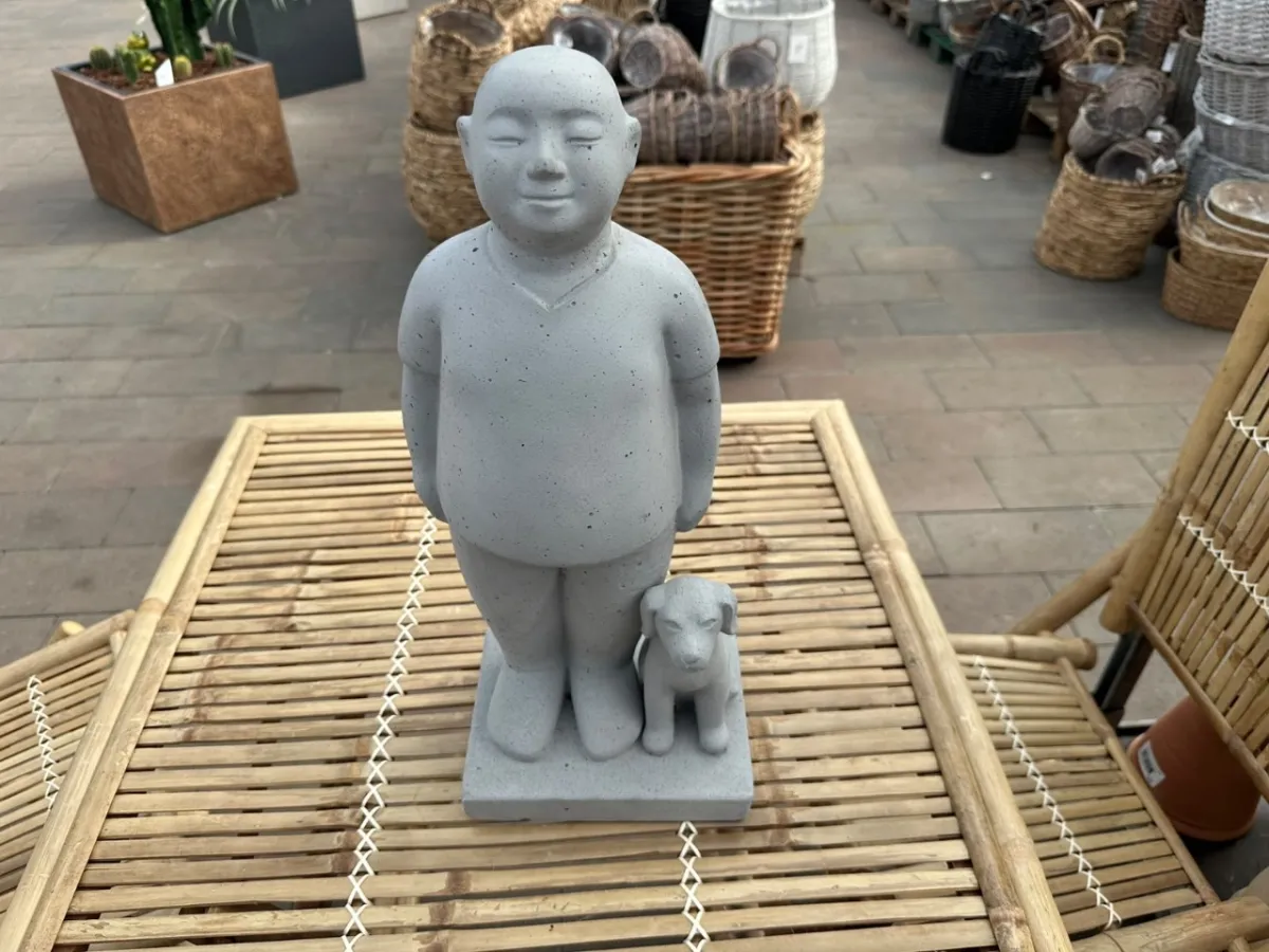 Lot of stone figures (2 pieces)
