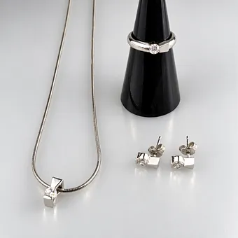 PARURE MODERNE ARGENT - ARGENT STERLING 925/000, 3 pièces.