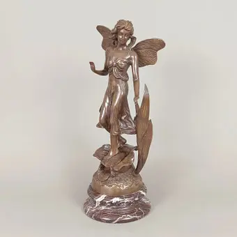 MOREAU, AUGUSTE. PODLE. Víla mezi vodními rostlinami, hnědě patinovaný bronz.
