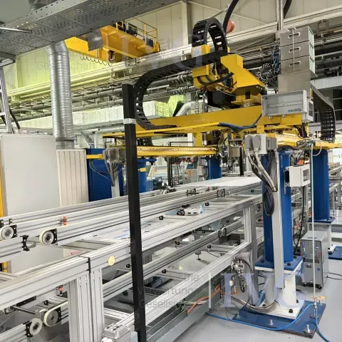 Robot linéaire avec convoyeur REIS RL 80 & RL 26