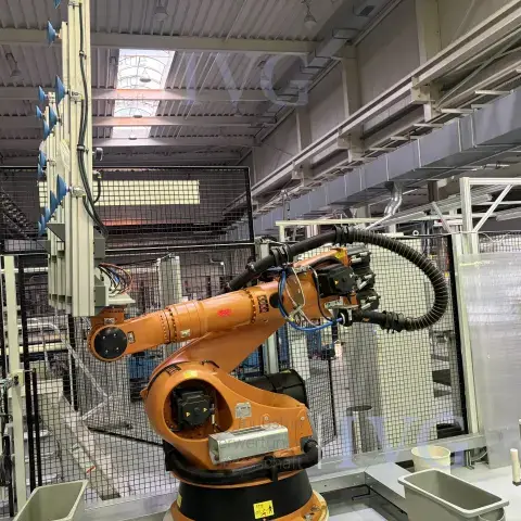 Robot industriel env. 6 axes KUKA KR 210 L150-2 2000