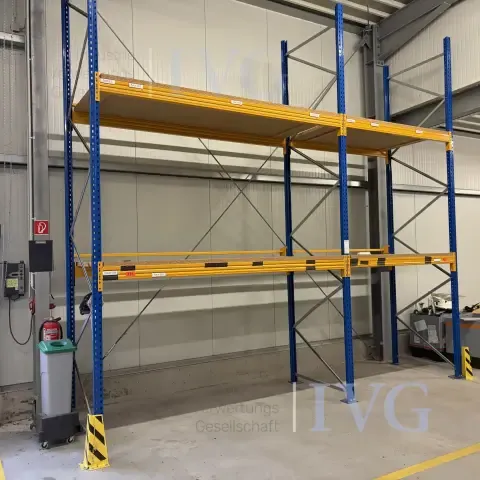 Pallet racking (without contents!) JUNGHEINRICH