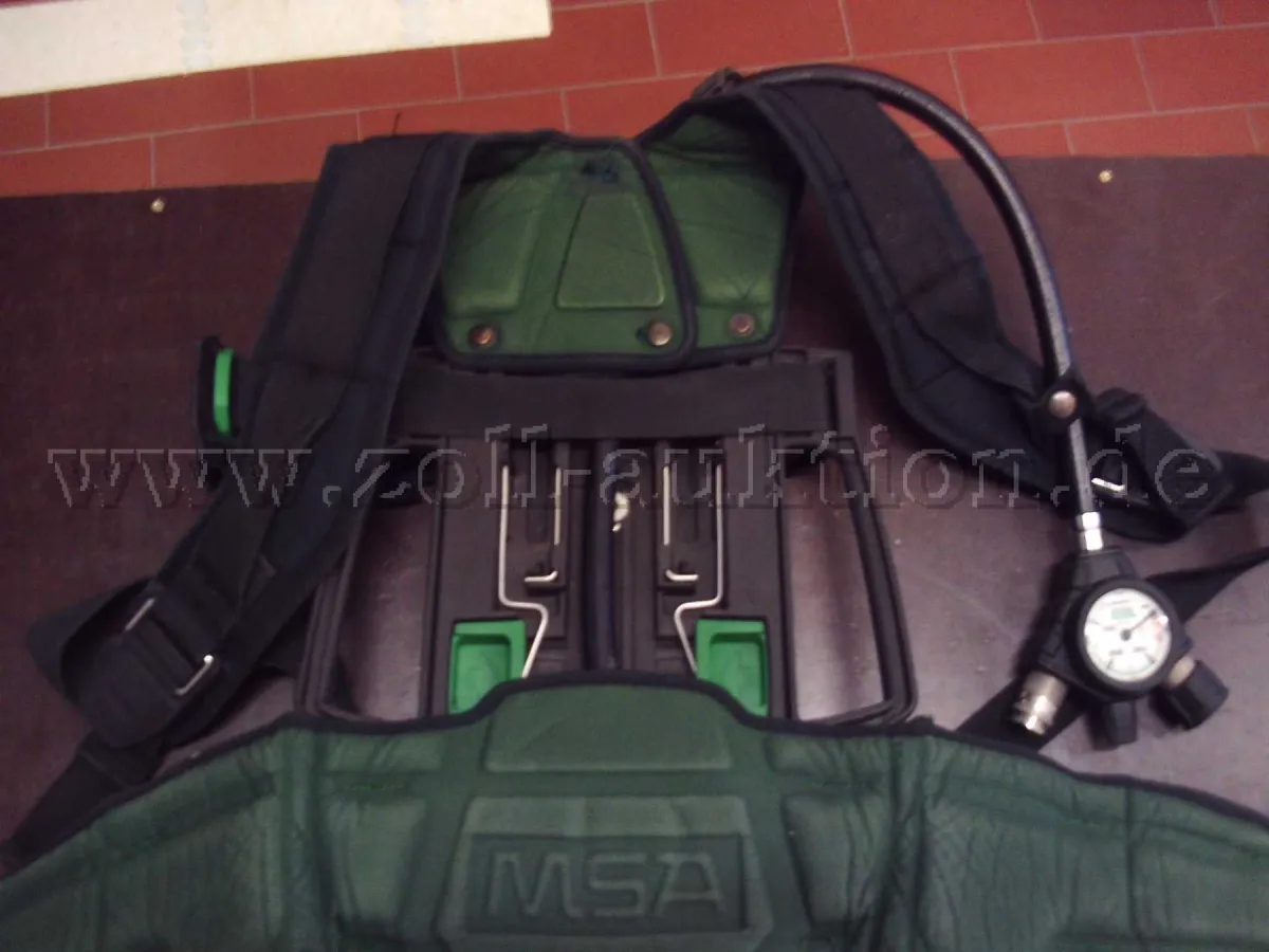 8 MSA Airmaxx breathing apparatus from Auer unchecked