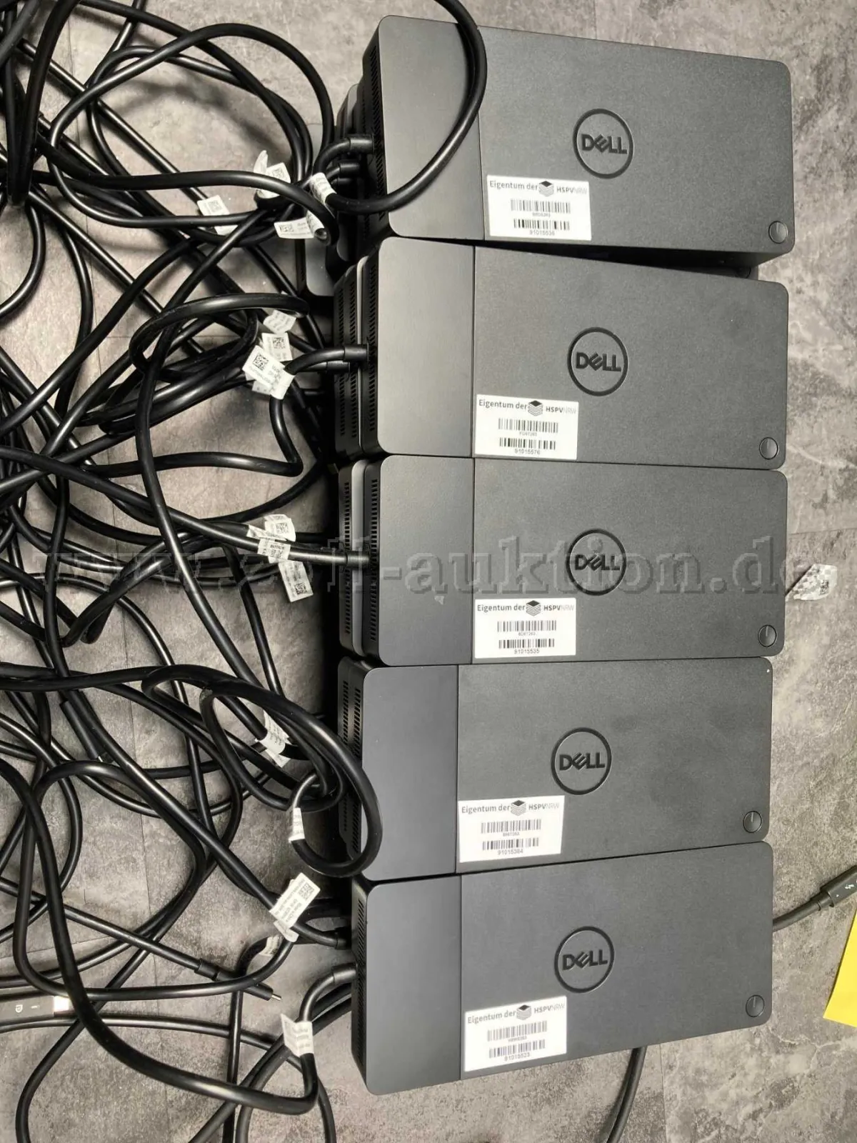 25 док-станций Dell WD 19 с блоком питания 130 Вт