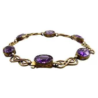 Traditionele armband van 925 zilver met amethisten.
