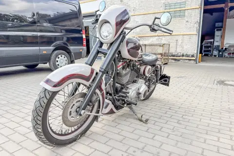 Motocykl HARLEY-DAVIDSON XLH 883, niezdolny do jazdy