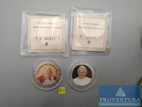 Médailles Jean-Paul II et Benoît XVI argent plaqué