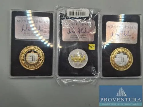 Silver medals 25 years German unity gross weight approx. 9.42 gr inner silver .999 outer ring .999 gold-plated copper 3 pieces