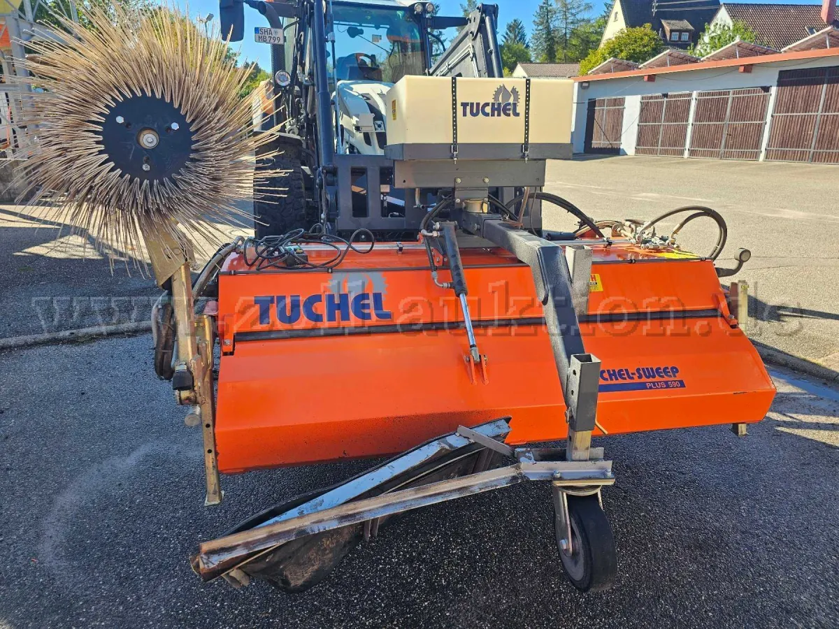 1 balayeuse Tuchel-Sweep PLUS 590