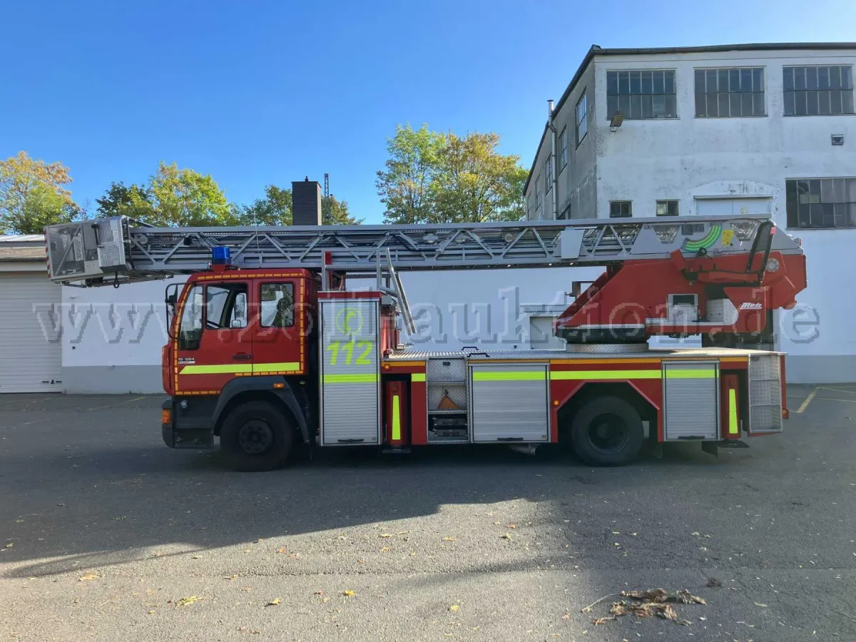 1 MAN 15.264 Silent DLK 23-12 PLC 3.1 turntable ladder fire engine