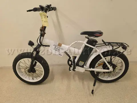 1 vélo électrique, pliant, fabricant inconnu, non roulant