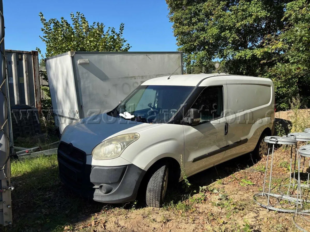 1 Fiat Doblo donneur de pièces