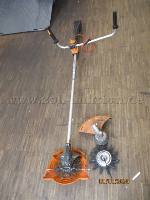 1 battery brushcutter Pellenc, battery brushcutter Pellenc Excelion 2000