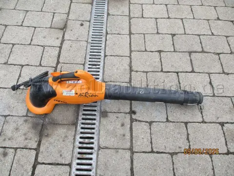1 Pellenc cordless leaf blower, Airion cordless blower