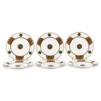 Six assiettes du service à ornement russe
