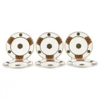 Six assiettes du service à ornement russe