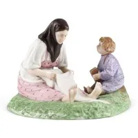 Groupe de figures 'Femme avec un enfant'