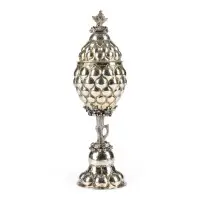 COUPE COUVERTE EN FORME DE RAISIN AVEC BOUTON DOUBLE AIGLE