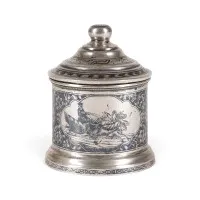 Boîte à couvercle avec troïka d'hiver