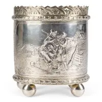 Très fin porte-verre à thé avec scène de beuverie paysanne