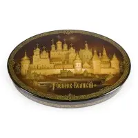 Ovaal lakdoosje met gezicht op Rostov