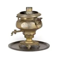 Samovar op dienblad
