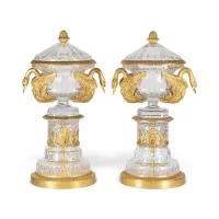 Paire de centres de table monumentaux