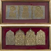 Deux icônes en bronze : triptyque avec déisis et tétraptyque avec fêtes