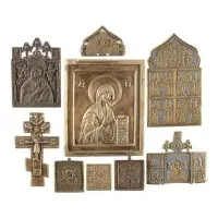Collection de neuf icônes en bronze : crucifix, représentations de la Mère de Dieu et saint Nicolas de Myre