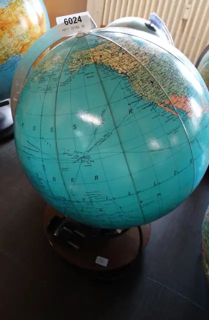 1 globe