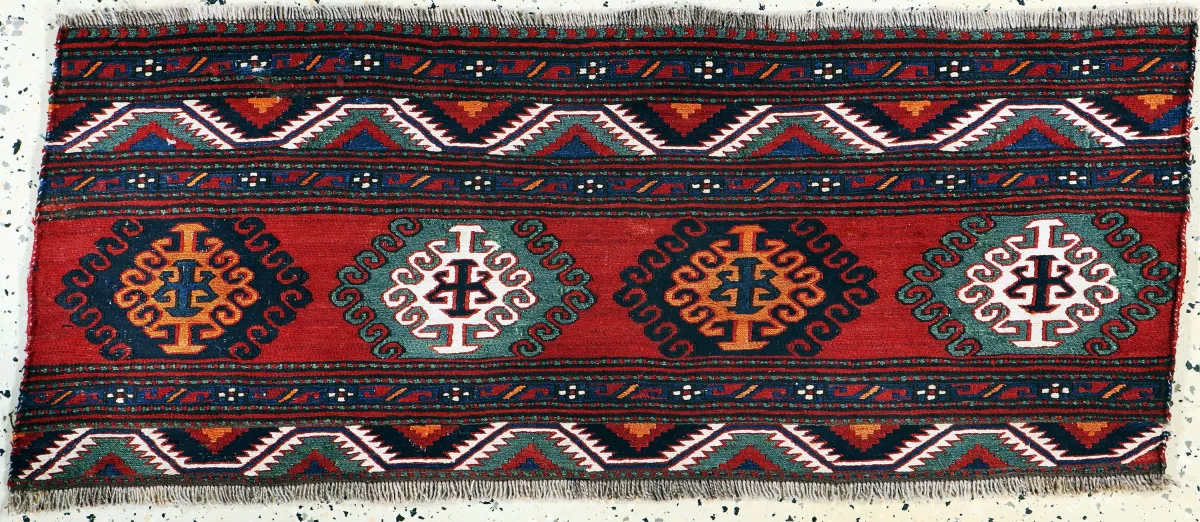 Shahsawan Mafrash deel, Perzië, circa 1900, wol op wol, ca. 109 x 43 cm, EHZ: 2