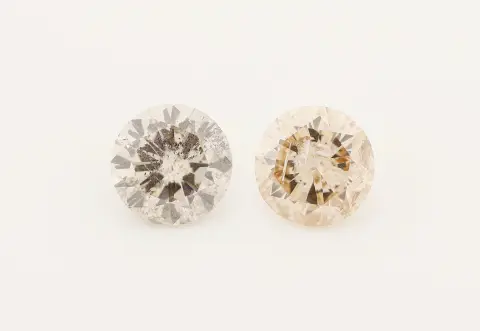 Lot 2 losse briljanten totaal ca. 1,63 ct light brown-brown/p, schatprijs: 1400 EUR