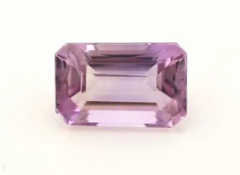 Améthyste isolée, env. 5,33 ct, taille à degrés octogonale, prix estimé : 180,- EUR