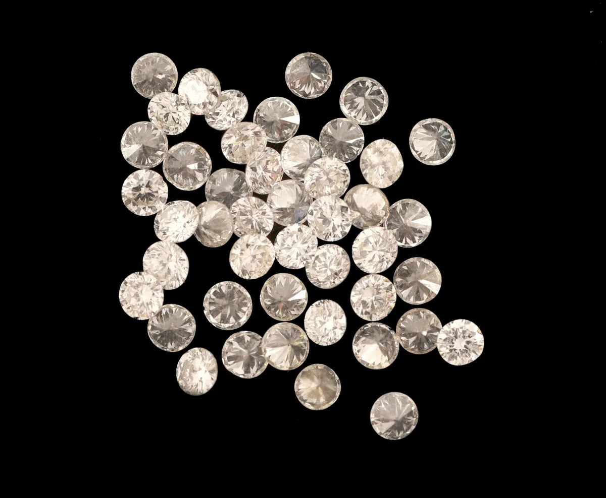Sada volných briliantů, celkem cca 1,00 ct, jemně bílé-bílé/vs-si, prům. cca 1,7-1,8 mm