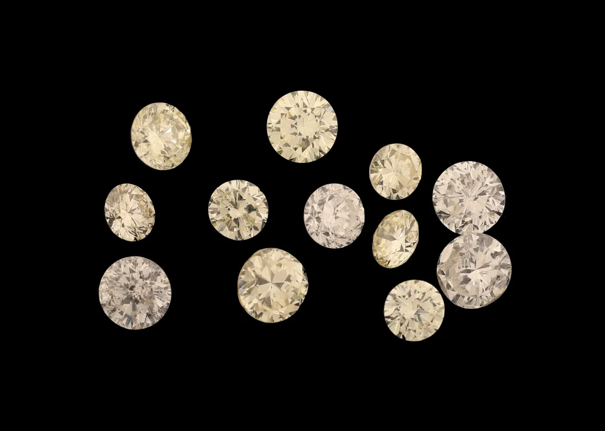 Sada 12 volných briliantů, celkem cca 2,42 ct bílý-fancy yellow/p 1