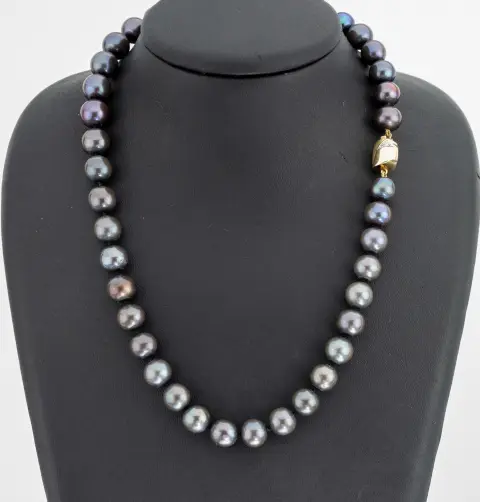 Collier de perles avec fermoir diamant or 14 kt, or jaune 585/000, 41 perles baroques