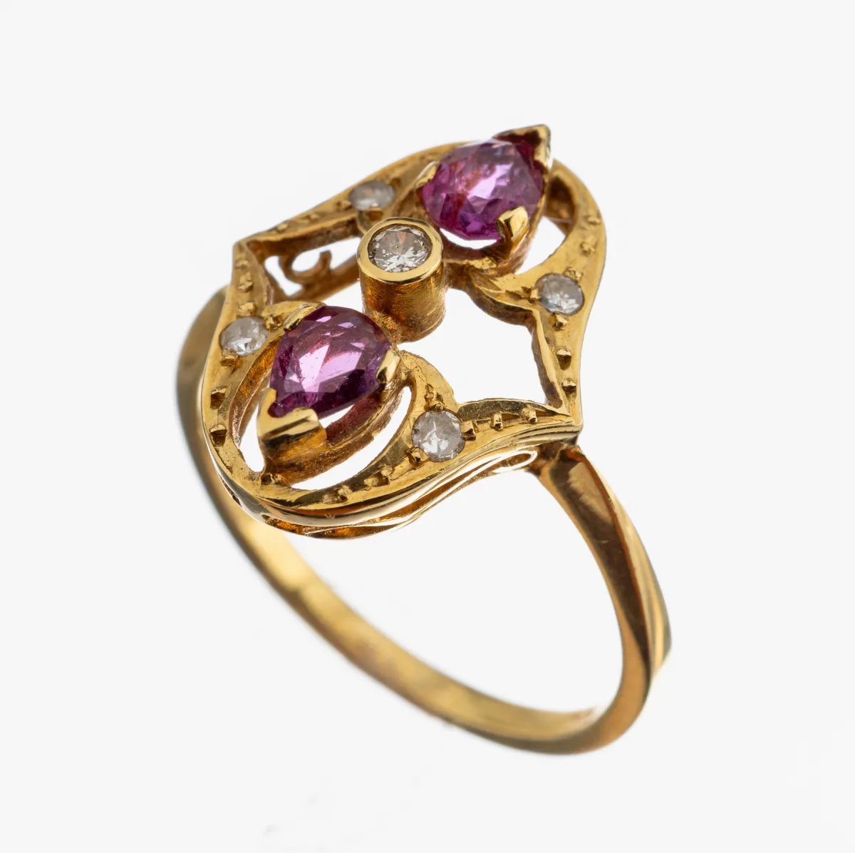 18 kt Gold Rubin-Diamant-Ring, GG 750/000, Ringkopf durchbrochen, 2 facett
