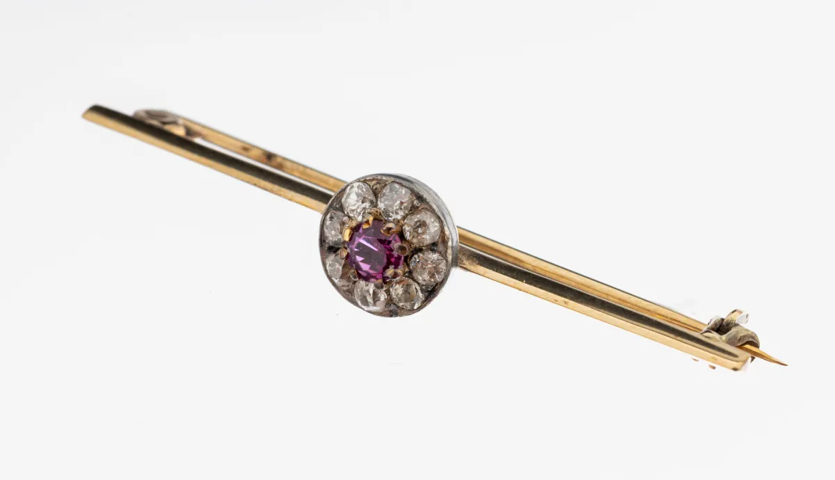Broche or 14 ct rubis-diamant, or 585/000 poinçonné, broche barrette simple, appliqué