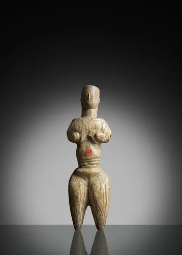 Figurine fine en os