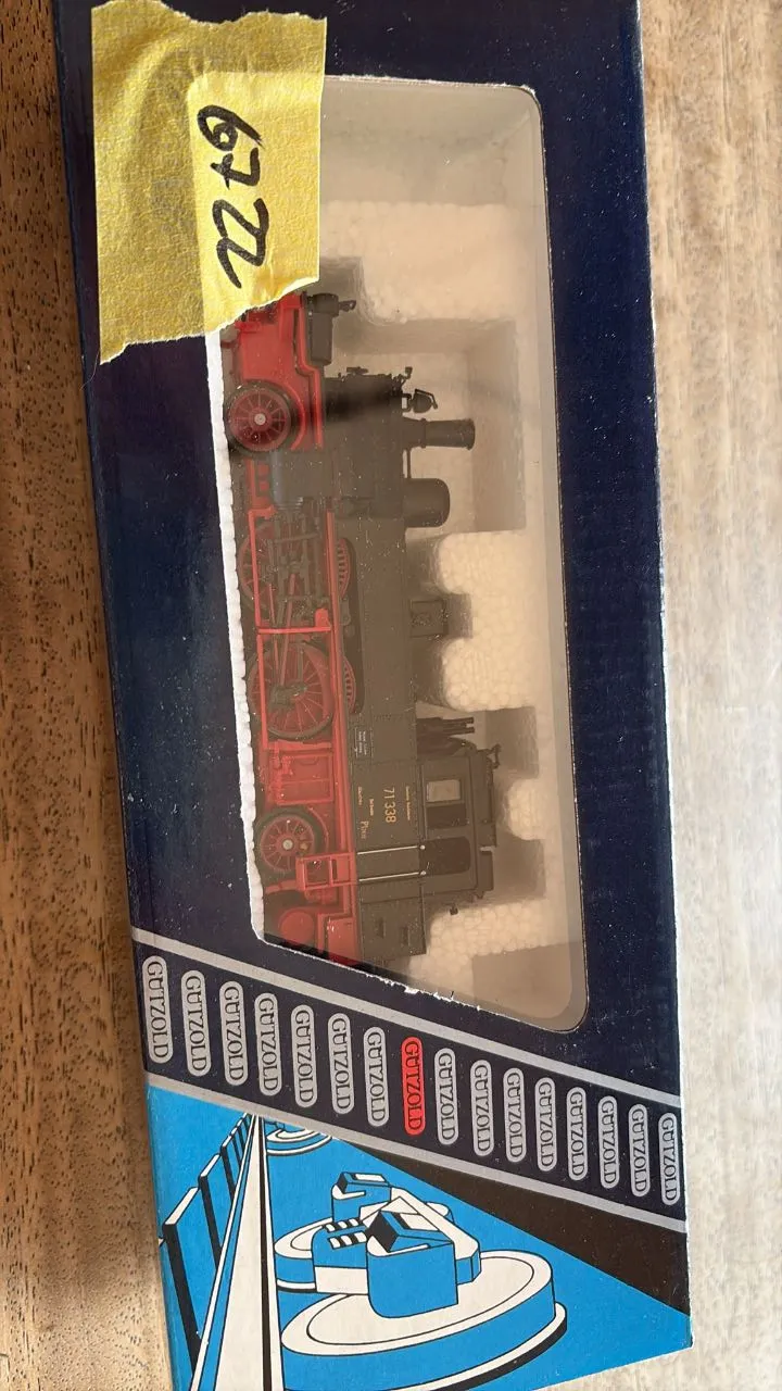 Dampflokomotive (Gützold)