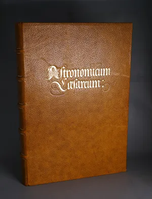 Astronomicum Caesareum – Fac-similé et commentaire de D. Wattenberg
