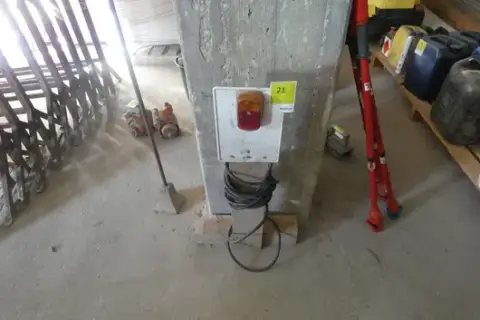 Trailer rear light with cable